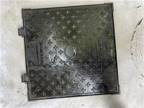 方形井蓋
